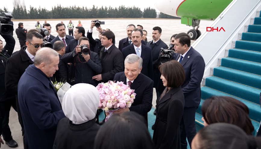 Cumhurbaşkanı Erdoğan, Özbekistan Cumhurbaşkanı Şevket Mirziyoyevi Esenboğa Havalimanında karşıladı