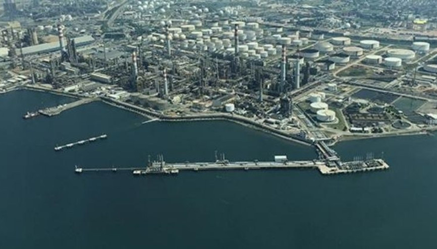 Son dakika: TÜPRAŞ İzmit rafinerisinde patlama