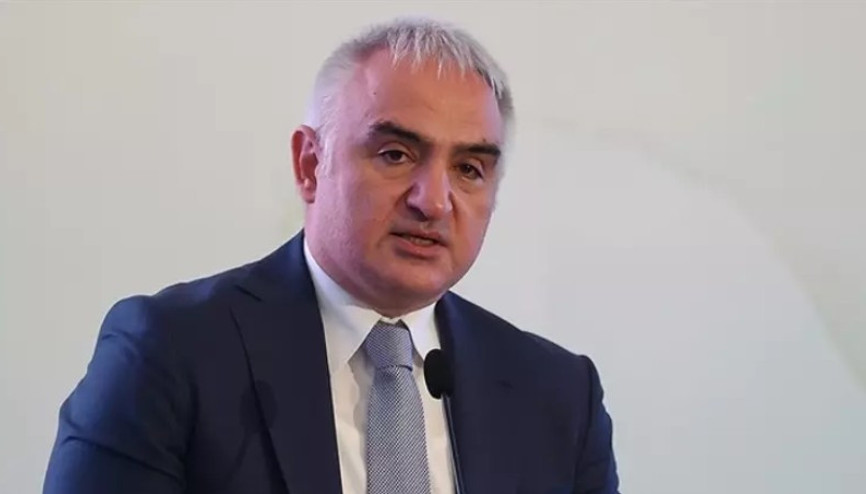 Bakan Ersoy açıkladı: En çok turist çeken 4. ülke olduk Bakan Ersoy açıkladı: En çok turist çeken 4. ülke olduk