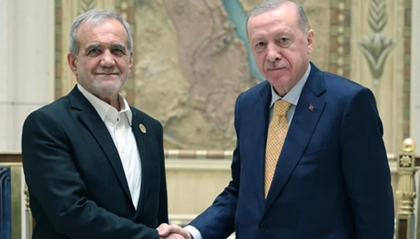 Cumhurbaşkanı Erdoğan, İran Cumhurbaşkanı Pezeşkiyan ile görüştü