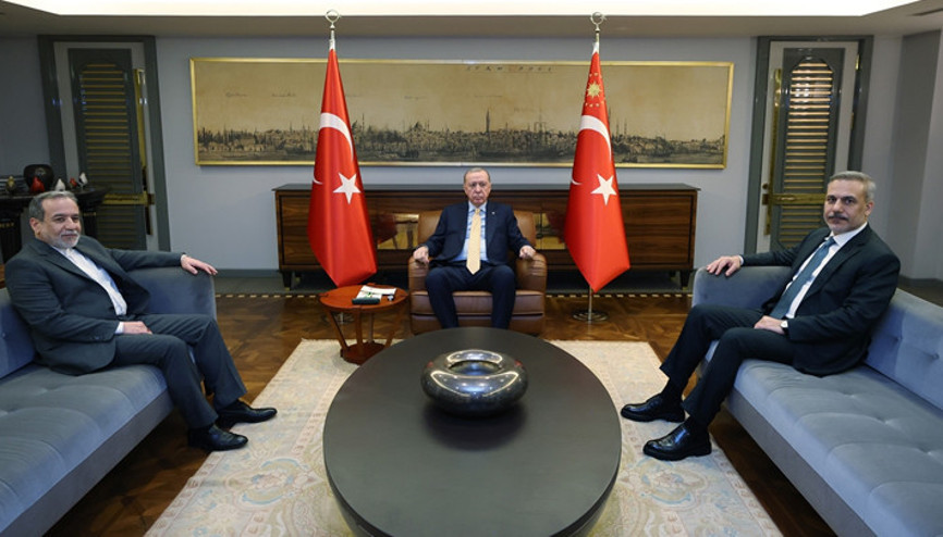 Cumhurbaşkanı Erdoğan, İran Dışişleri Bakanı Arakçiyi kabul etti