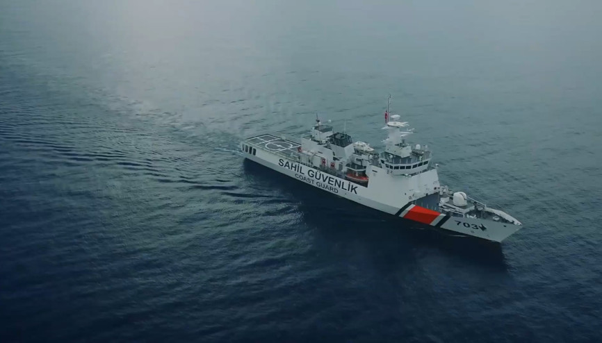 Gemide fenalaşan kişi, Sahil Güvenlik ekipleri tarafından tahliye edildi