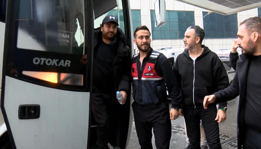 Uyuşturucu soruşturmasında Hasan Can Kaya ve Reynmen gözaltına alındı Uyuşturucu soruşturmasında Hasan Can Kaya ve Reynmen gözaltına alındı