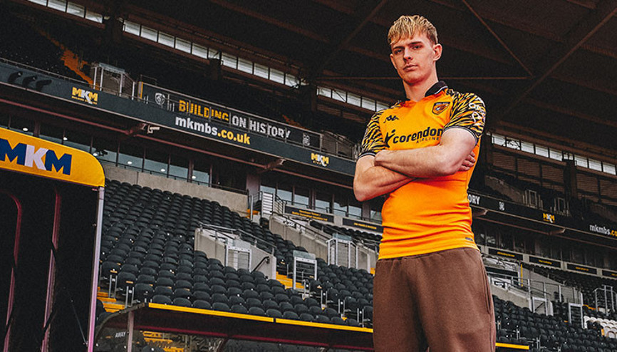 Hull Citye Manchester Uniteddan orta saha