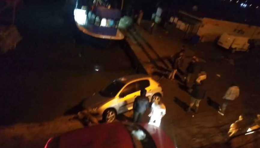 İstanbul - Sarıyerde otomobilin denize düştüğü yerde ikinci kaza kamerada; mendirekte asılı kaldı