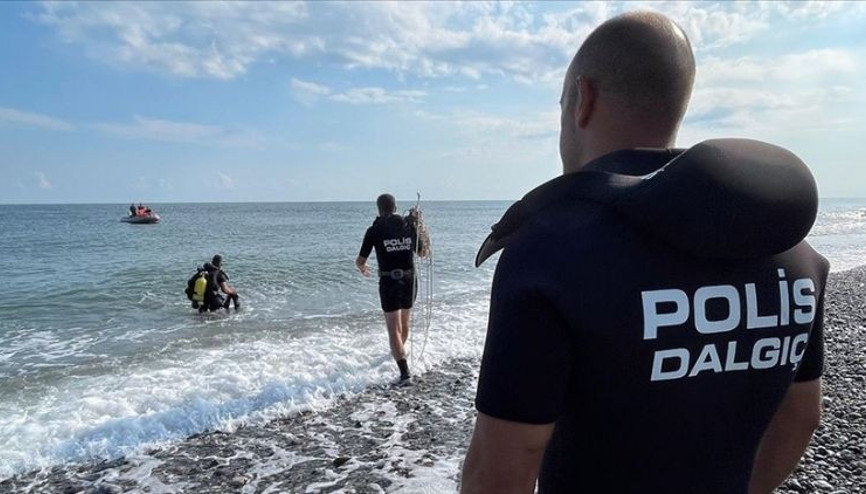 Alanyada denizde erkek cesedi bulundu