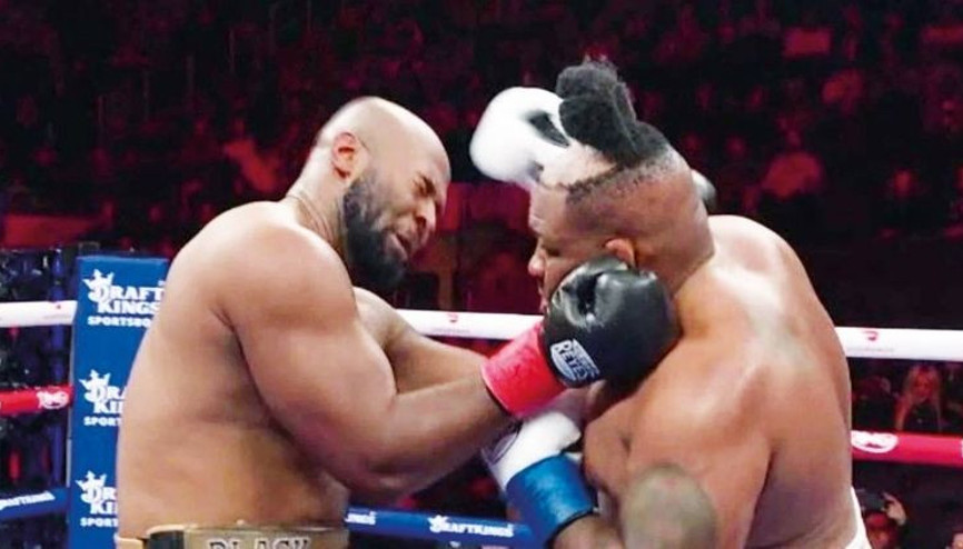 Yumruğu yedi kel göründü