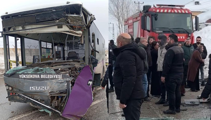 Hakkaride feci kaza... Halk otobüsü ile minibüs çarpıştı: 18 yaralı