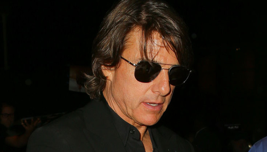 Filmlerinde gökyüzünde kanatsız uçuyor... Ama gerçek hayatta öyle korktu ki milyonluk evinden ardına bile bakmadan kaçtı Filmlerinde gökyüzünde kanatsız uçuyor... Ama gerçek hayatta öyle korktu ki milyonluk evinden ardına bile bakmadan kaçtı