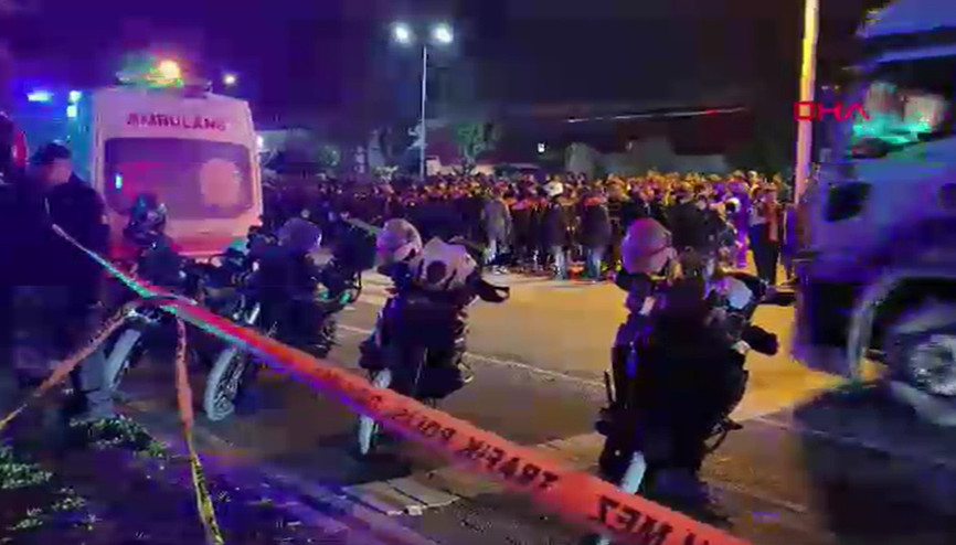 Mersinde feci kaza Ölü ve yaralılar var