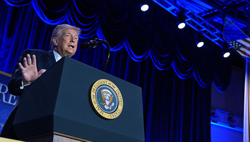 Trump: İrana uçaklarımızı gösterdik Avrupa kendi kendini imha ediyor