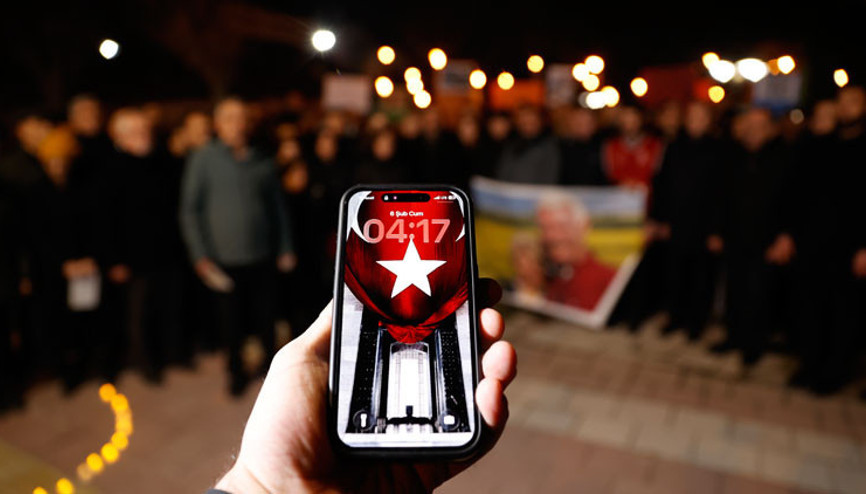 Saatler 04.17de durdu 6 Şubat depremlerinin üzerinden 3 yıl geçti... Birçok ilden anma töreni düzenlendi