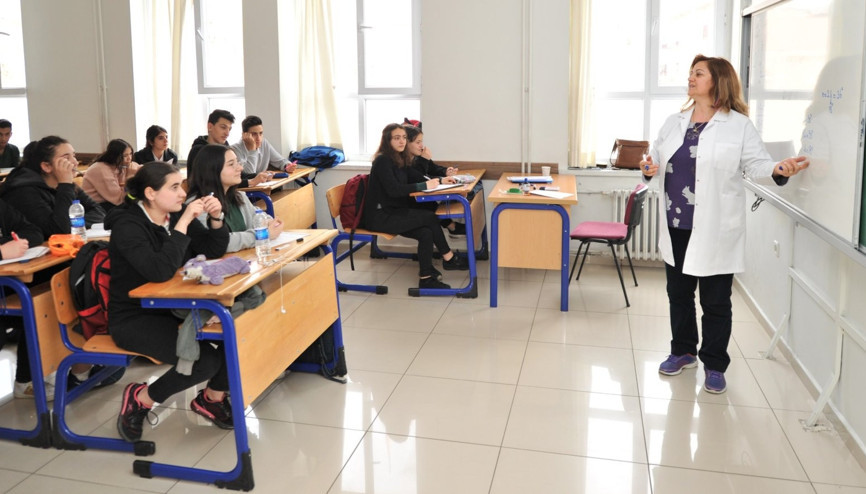 MEB Akademi için sınavla öğretim görevlisi alacak