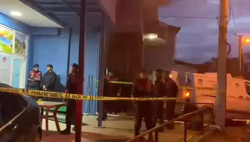 Sakarya’da emekli polis önce eşini sonra emlakçıyı öldürdü