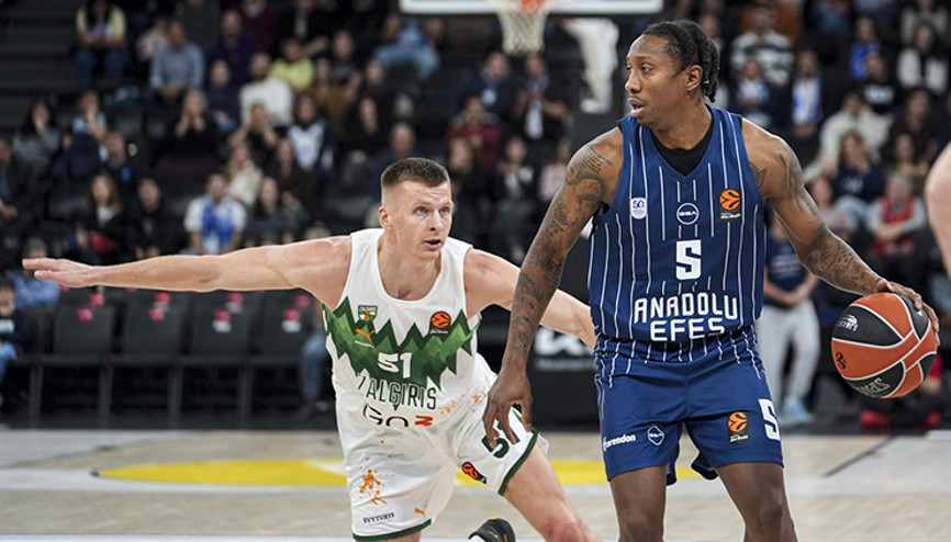 Anadolu Efes, Zalgirisi yıktı geçti: 92-82