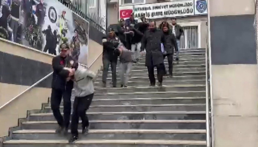 Şişlide Erden Timurun sahibi olduğu binaya silahlı saldırı düzenlemişlerdi 5 şüpheli gözaltına alındı