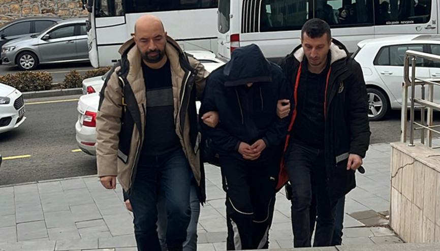 Emekli doktoru 650 bin lira dolandırdılar