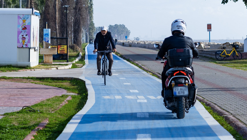 Mersin sahili 20 kamera ile anlık olarak izleniyor