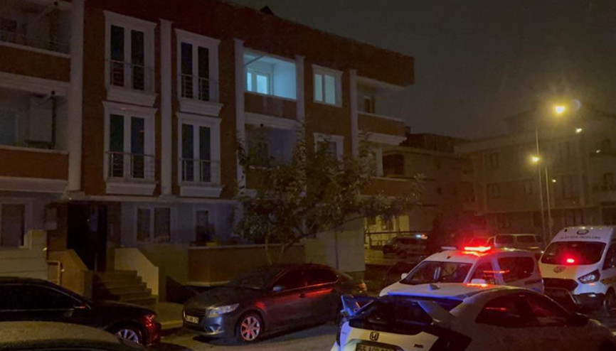 Samsunda yüksek sesle konuşma kavgasında ablasını bıçaklayıp balkondan atladı