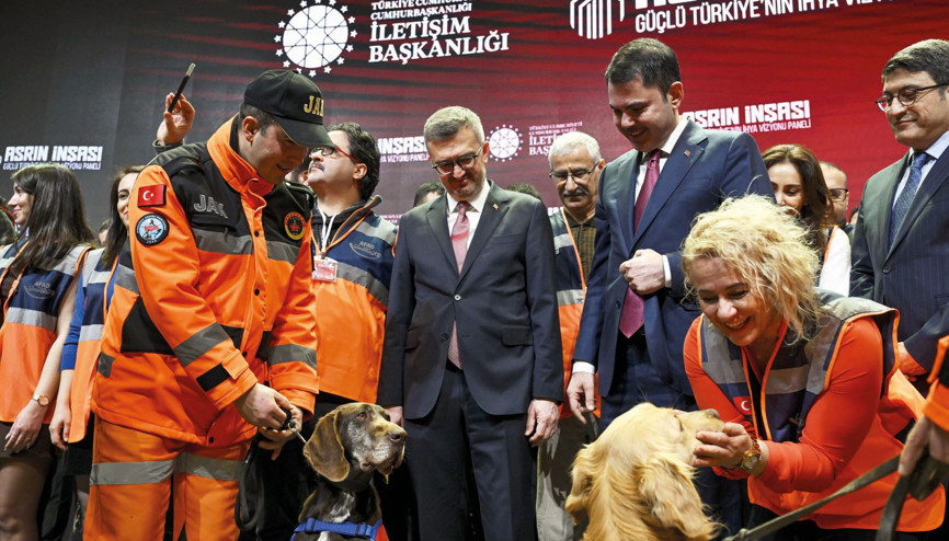 Murat Kurum ‘Asrın İnşası’nı anlattı: Şantiye şefliğiyle şeref duyuyorum