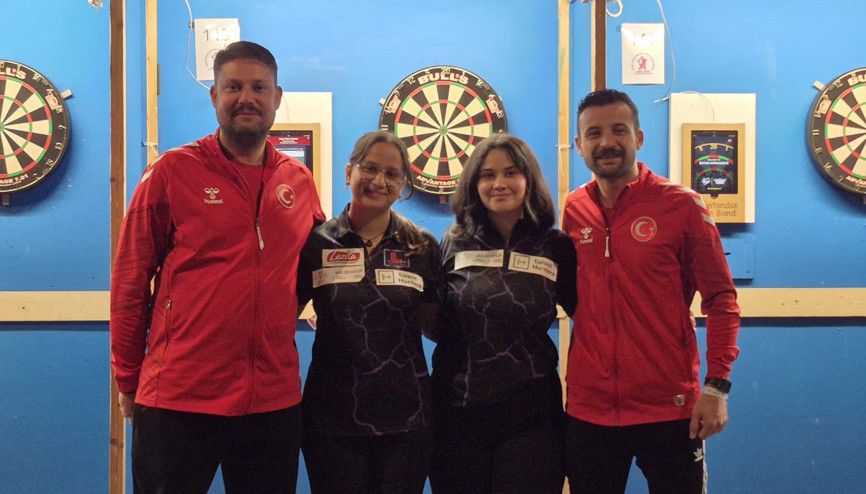 Denizlili dartçılar Hollandada tarih yazdı