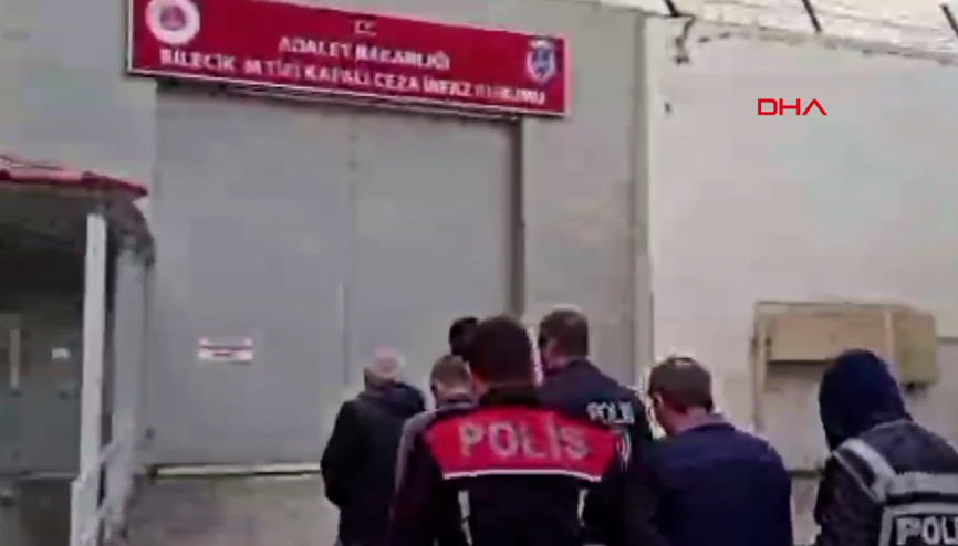 20 yıl önce kaybolan 3 kişinin öldürülerek gömüldüğü ortaya çıktı