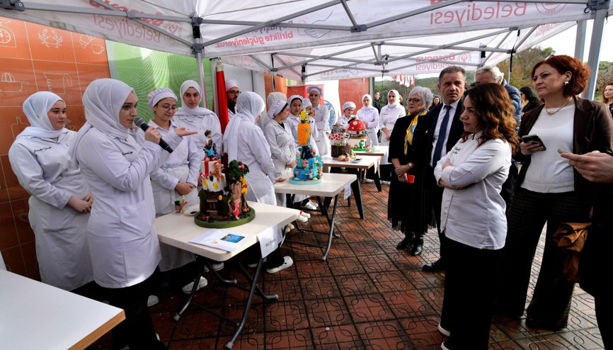 Çoğunluğu kadın 114 kursiyer meslek sahibi oldu