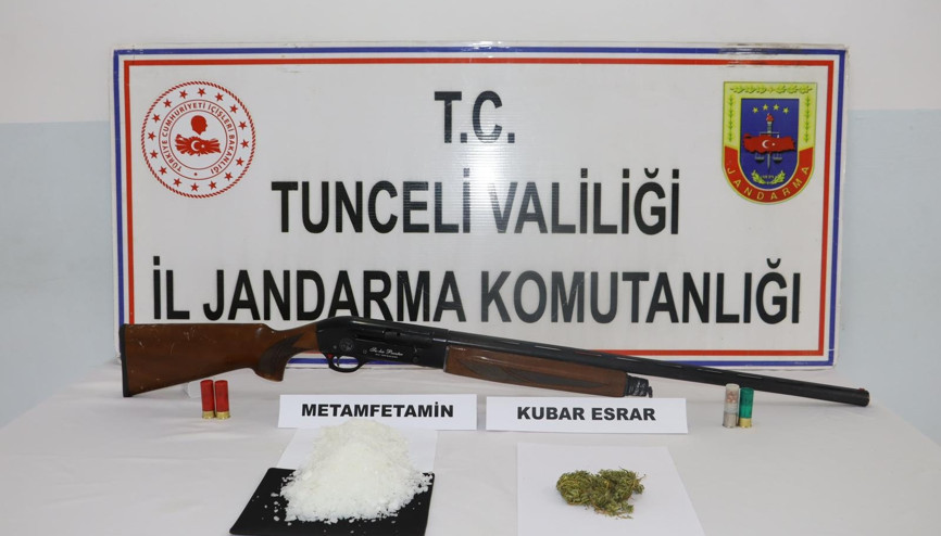 Tunceli’de uyuşturucu satıcılarına operasyon : 4 tutuklama