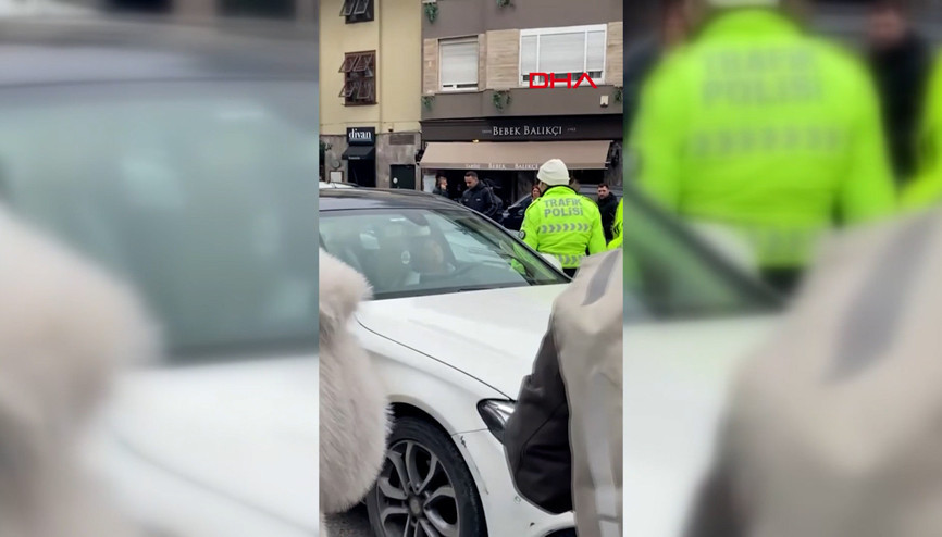 Bebek’te trafiği kapatıp aracında dans eden kadın hastaneye yatırıldı Bebek’te trafiği kapatıp aracında dans eden kadın hastaneye yatırıldı