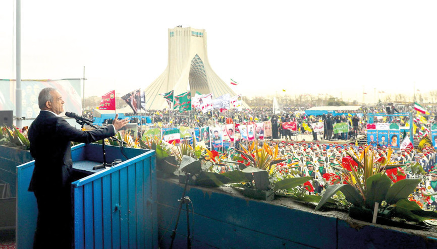Pezeşkiyan İslam Devrimi’nin yıldönümünde konuştu: Protestoları dinlemeliyiz
