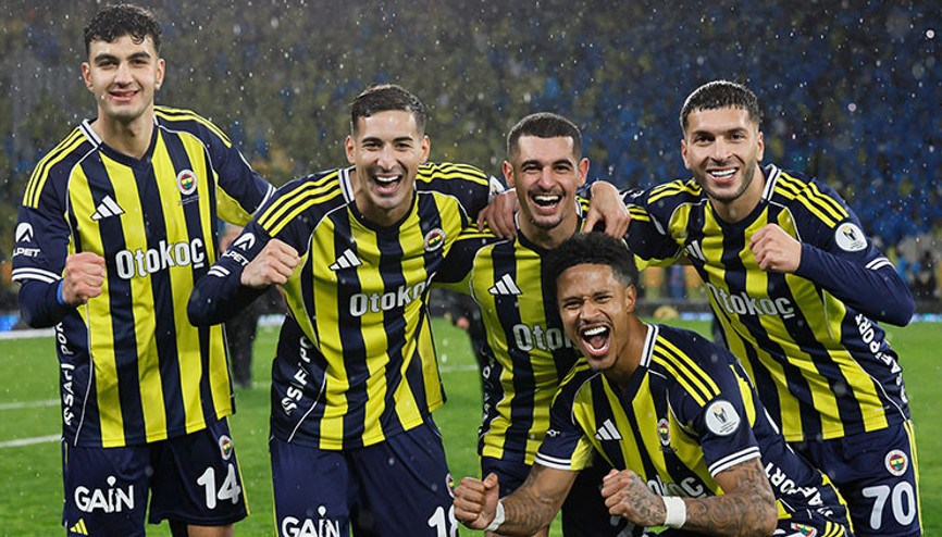 Fenerbahçede müjde Trabzonspor maçı öncesi geri döndü