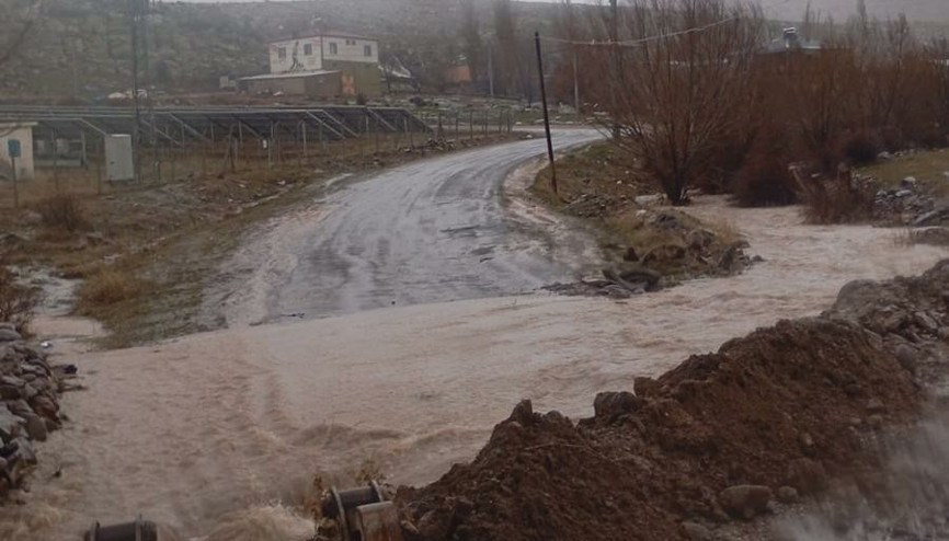 Niğde’de sağanak