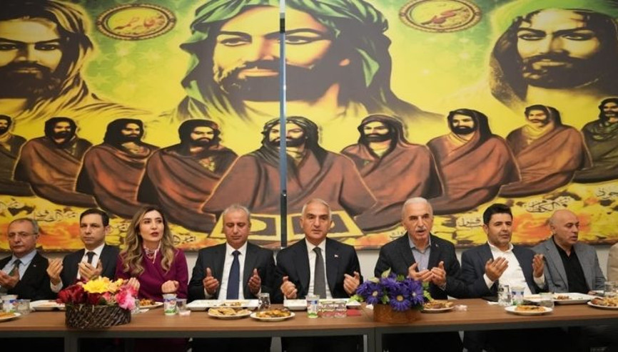 Bakan Ersoy, Alevi-Bektaşi dedeleri ve canlarla Hızır lokmasında buluştu