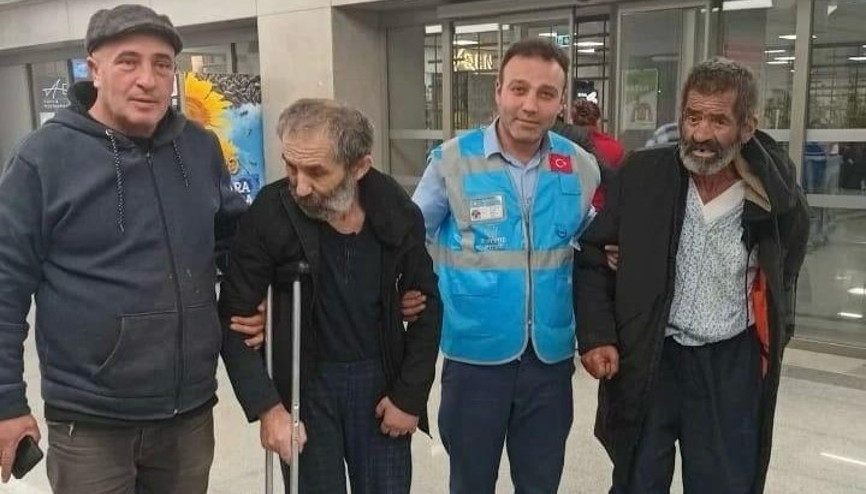 İhtiyaç sahiplerine yardım eli uzatıyor