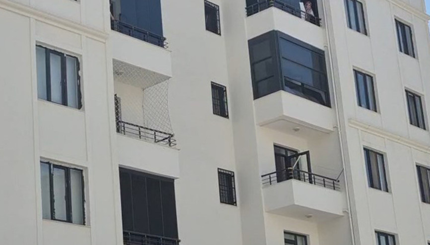 Başkomiser, evde karısıyla yakaladığı erkeği öldürmüştü Kadın, cinayet anını böyle anlattı: Metin balkondayken çıkarsın, dedim Başkomiser, evde karısıyla yakaladığı erkeği öldürmüştü Kadın, cinayet anını böyle anlattı: Metin balkondayken çıkarsın, dedim