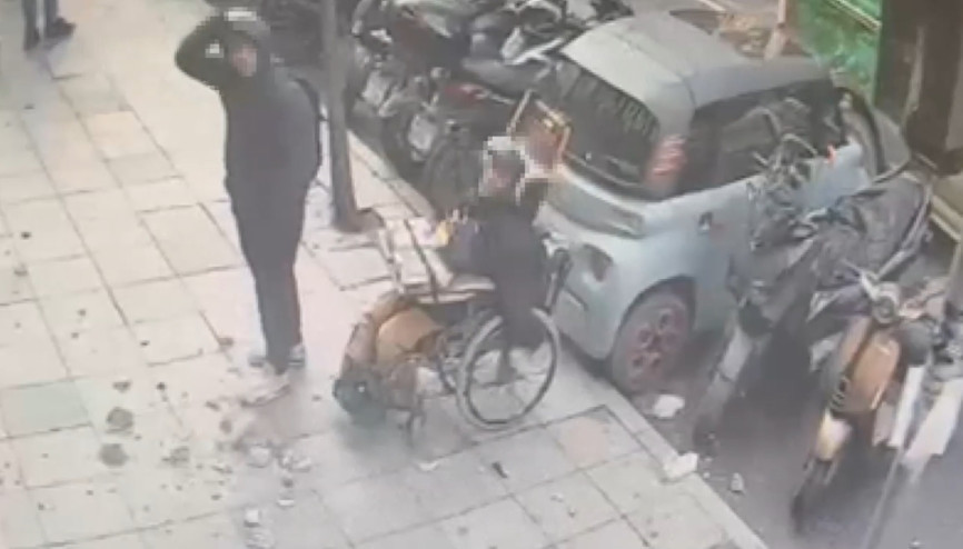 İstanbul - Nişantaşı’nda başına sıva parçaları düşen çocuk yaralandı; yürüme engelli kişi son anda kurtuldu