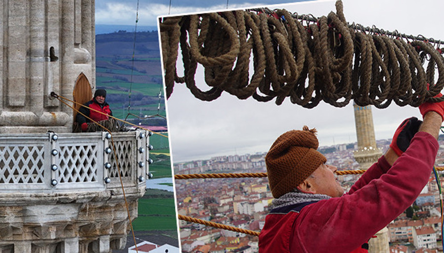 Emekli oldu ama bırakamadı: Metrelerce yüksekliğe çıkıp asıyor Mesajlar yurt dışından bile okunabiliyor Emekli oldu ama bırakamadı: Metrelerce yüksekliğe çıkıp asıyor Mesajlar yurt dışından bile okunabiliyor