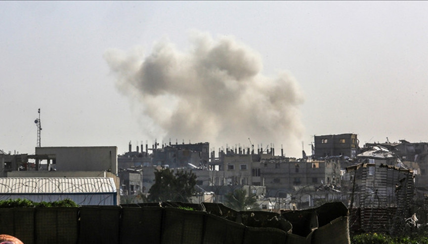 İsrailin Gazzeye saldırısında bir çocuk hayatını kaybetti