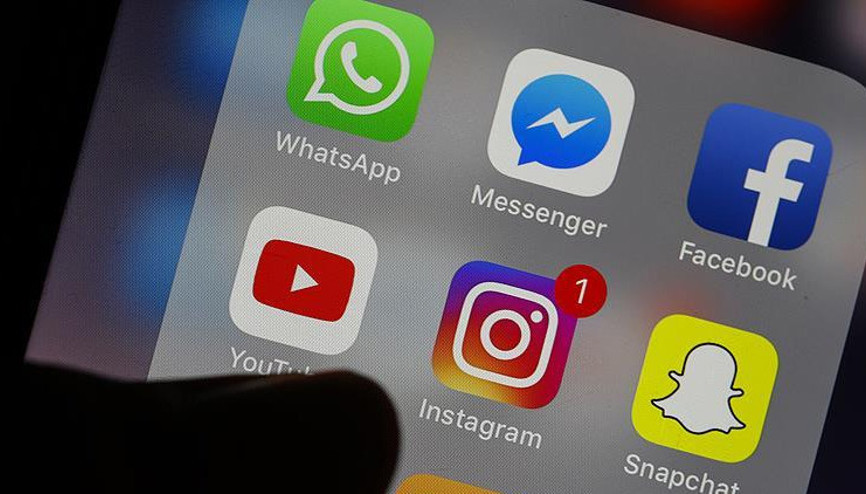 Merz sosyal medyada yaş sınırlamasına sıcak bakıyor Merz sosyal medyada yaş sınırlamasına sıcak bakıyor