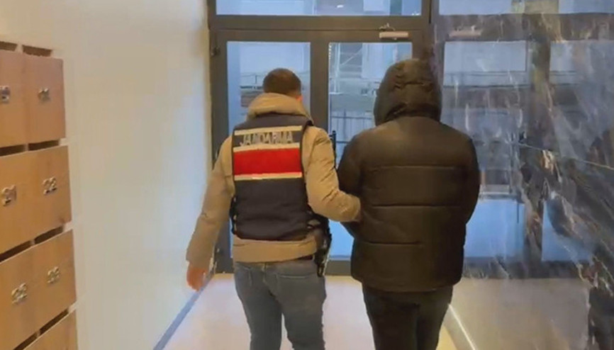 İstanbul merkezli 6 ilde uyuşturucu ve yasa dışı bahis operasyonu: 17 şüpheli tutuklandı İstanbul merkezli 6 ilde uyuşturucu ve yasa dışı bahis operasyonu: 17 şüpheli tutuklandı