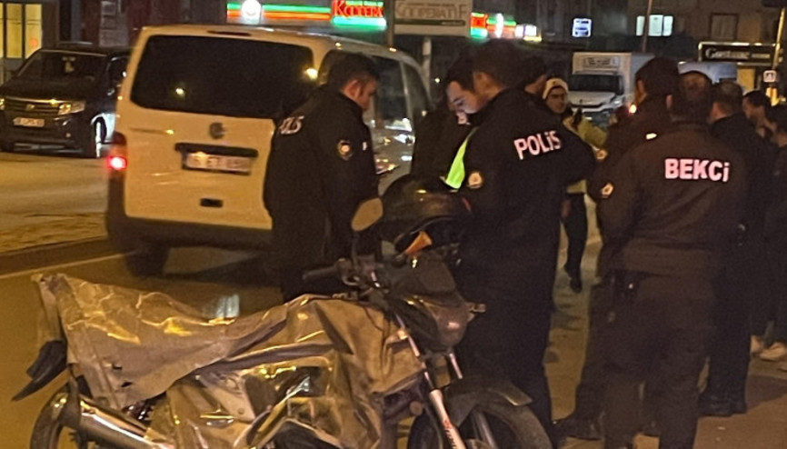 İki motosiklet çarpıştı… 1i hamile 2 yaralı