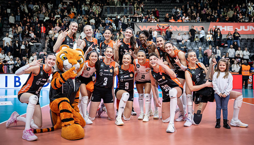 Eczacıbaşı Dynavit Beşiktaşa set vermedi