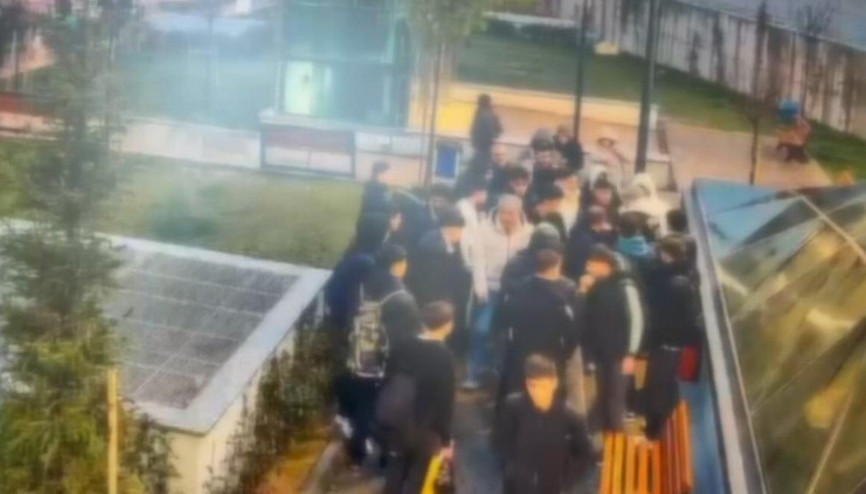 Kavgayı ayırmak isterken 6 yerinden bıçaklanmıştı: Aileye tehdit mesajları atan 3 kişi tutuklandı