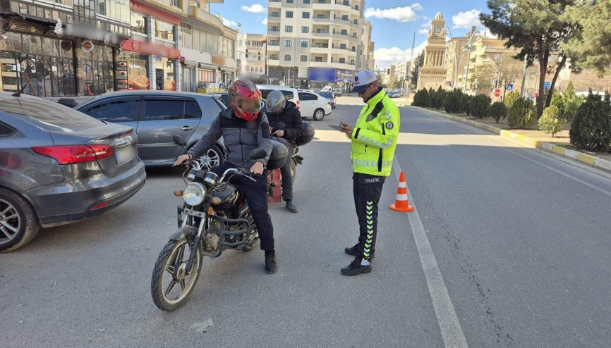 Mardin’de motosiklet denetiminde 23 sürücüye ceza
