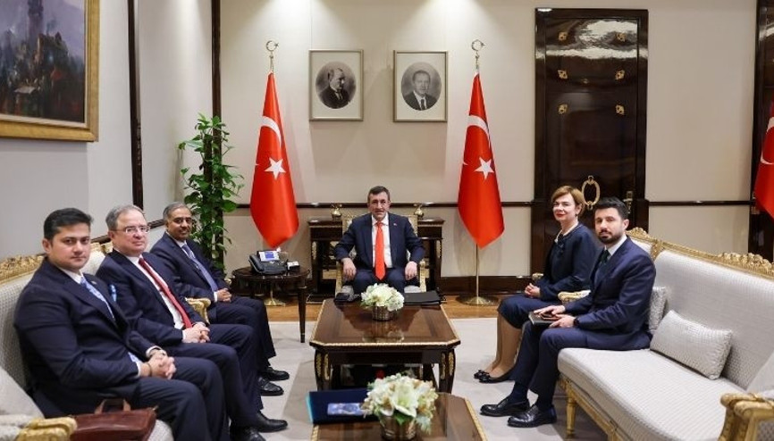 Cumhurbaşkanı Yardımcısı Yılmaz, D-8 Genel Sekreteri Büyükelçi Mahmoodu kabul etti Cumhurbaşkanı Yardımcısı Yılmaz, D-8 Genel Sekreteri Büyükelçi Mahmoodu kabul etti