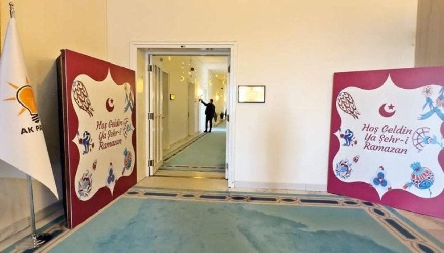 AK Parti’den Ramazan süslemesi