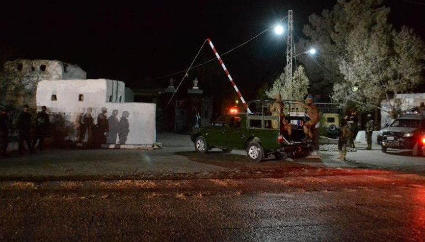 Pakistanda intihar saldırısı: 4 polis yaşamını yitirdi