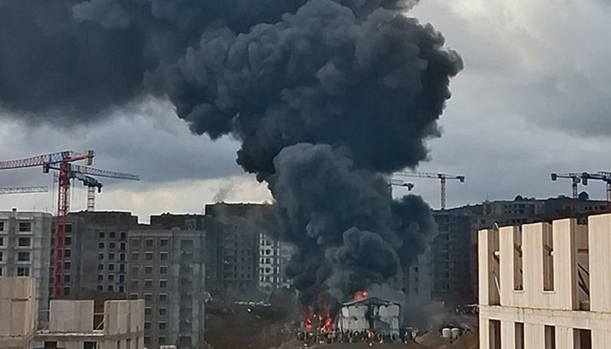 Son dakika... Tuzlada işçilerin kaldığı konteynerlerinde yangın