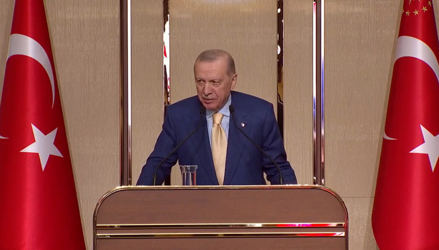 Son dakika... Cumhurbaşkanı Erdoğan: Laikliğin arkasına saklanıyorlar, çirkin ve çirkef ifadelerle saldırıyorlar Son dakika... Cumhurbaşkanı Erdoğan: Laikliğin arkasına saklanıyorlar, çirkin ve çirkef ifadelerle saldırıyorlar