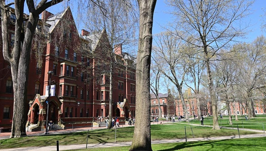 Harvardda Epstein depremi: Eski ABD Hazine Bakanı Summerstan istifa